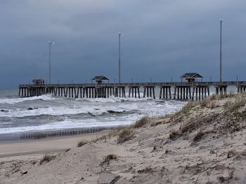 Jennette's Pier, Bitter Cold