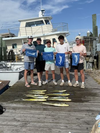 Pirate's Cove Marina, Marlin to Mahi!