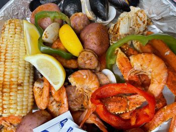 Sugar Creek Soundfront Seafood Restaurant, Seafood Steamers for 2