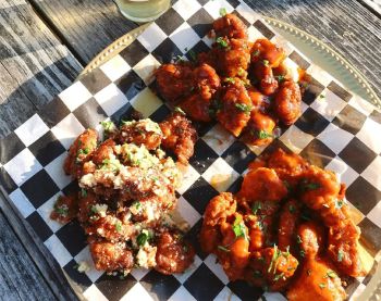 Jack Brown's Beer & Burger Joint, Sticky Nuggz