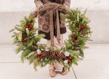 Twigs & Twine, 24” Fresh Grapevine Wreath
