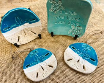 Absolutely Outer Banks, Ornaments
