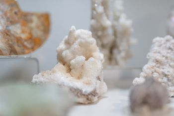 Traveler's Moon, Specimen Crystals