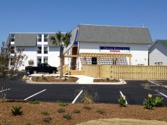 Exterior of Outer Banks Inn