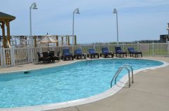 Outdoor pool at Hilton Garden Inn Outer Banks/Kitty Hawk