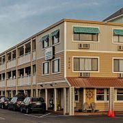 Seahorse Inn &amp; Cottages photo
