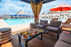 Restaurant and Live Music in the Outer Banks at Village Beach Club