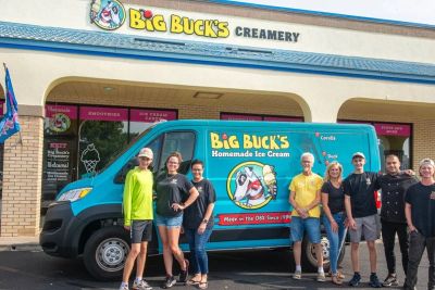 Big Buck&#039;s Ice Cream photo