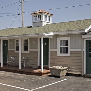 Seahorse Inn &amp; Cottages photo