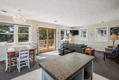Cola Vaughan Realty photo