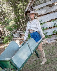 Foxy Flamingo Boutique photo