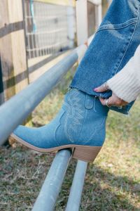 Foxy Flamingo Boutique photo