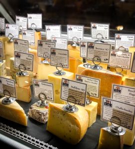 TRiO Restaurant &amp; Market photo