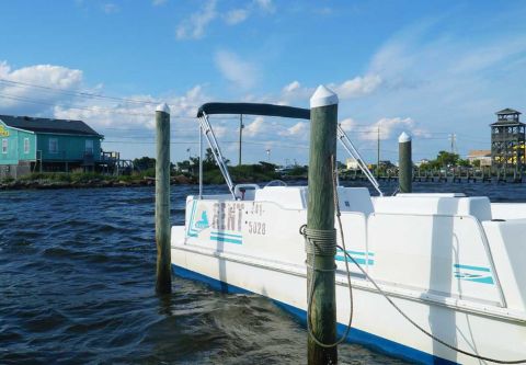 Fishing Unlimited Outer Banks Boat Rentals, 26 ft. Pontoon Boat Rental